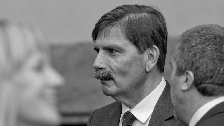 Zomrel potomok († 69) šľachtického rodu a majiteľ hradu Český Šternberk: Prehral boj s ťažkou chorobou!