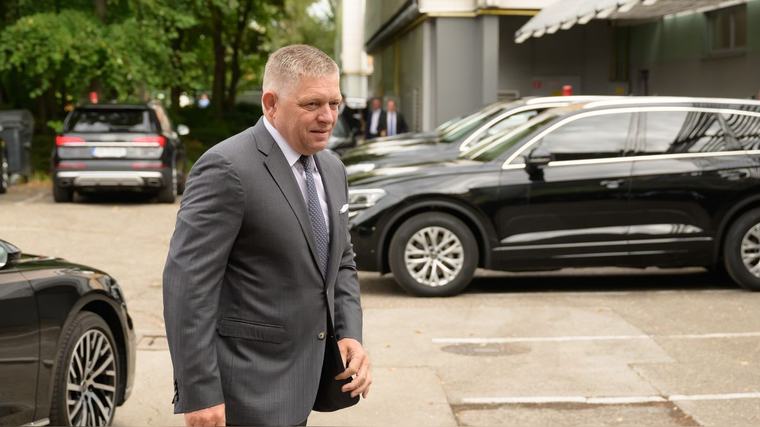 Slovensko ide do boja proti novinke z EÚ, Fico bez okolkov: Nevieme, čo to môže spôsobiť ľuďom!