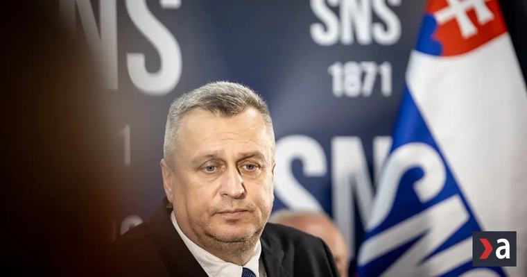Po novom by mohla manželstvá čakať štátna podpora. SNS presadzuje návrh pri prvom sobáši
