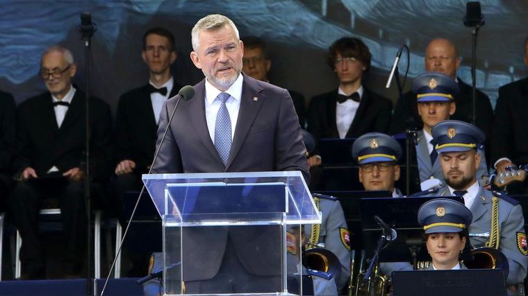 Dôrazný apel na oslavách SNP: Pellegrini vyzval na nekompromisný boj s neslušnosťou a vyzdvihol odkaz hrdinov
