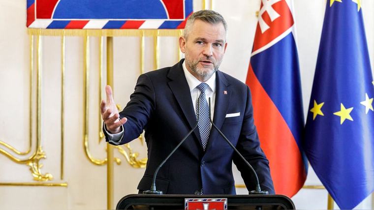 Dôrazný apel na oslavách SNP: Prezident Pellegrini vyzval na nekompromisný boj s neslušnosťou a vyzdvihol odkaz hrdinov Povstania
