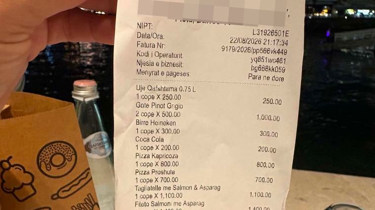 Richard ukázal sumy v letovisku na Jadrane: Úžasné more a nízke ceny v reštauráciách! Na TOTO sa ale pripravte