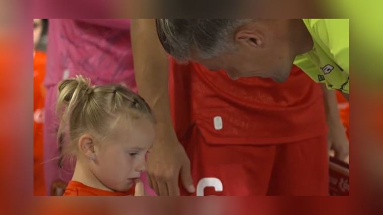 Malá Oliwia sa pred zápasom rozplakala, zasiahol rozhodca: To, čo jej povedal, DOJALO celý svet!