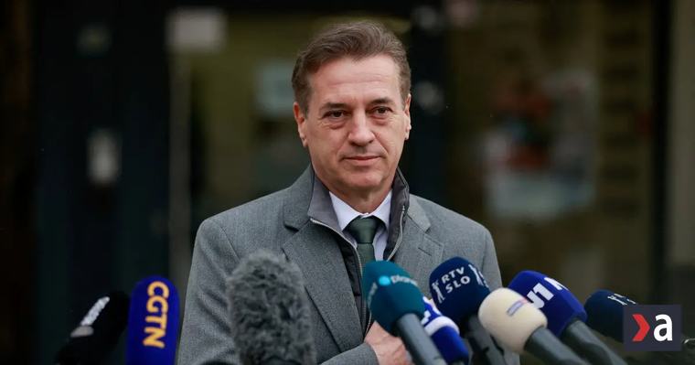 Slovinský parlament zrušil imunitu expremiéra Goloba. Prokuratúra môže naplno rozbehnúť trestné stíhanie