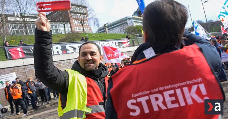 Zlatá éra Európy končí. Kým USA a Čína napredujú, nás dusí jedna fatálna chyba (komentár Williama H. Wanga)