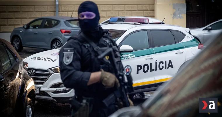 Polícia reaguje na prekazený podpaľačský útok na výrobu dronov. Opozícia hovorí o veľkej hrozbe a žiada vyvodenie zodpovednosti