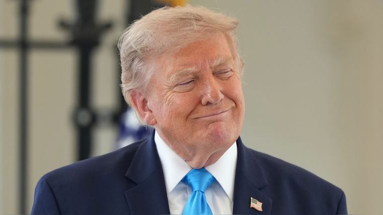 Je iránsky vodca nažive? Trump prišiel s novým tvrdením o jeho osude