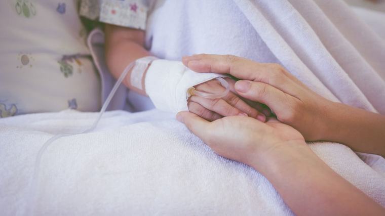 Radostné chvíle sa zmenili na peklo: Chlapec († 5) zomrel tesne pred rodinnou slávnosťou, namiesto nej chystajú pohreb!