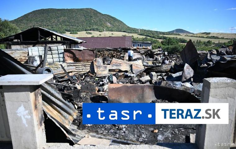 OBROVSKÝ POŽIAR: V Mirkovciach prišlo o strechu nad hlavou 39 ľudí