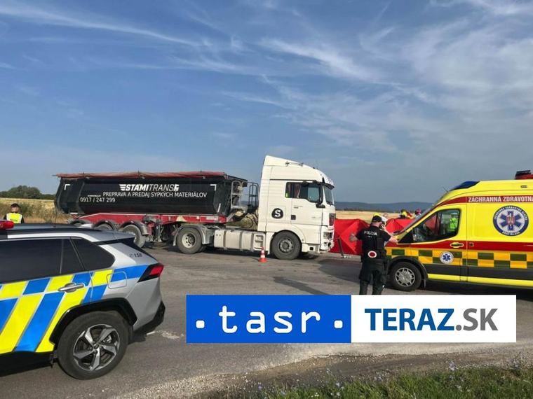 NEHODA PRI TRNAVE: Zrazili sa auto a nákladiak, hlásia zranených