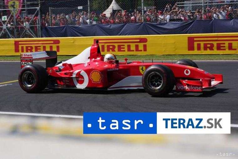 Ferrari: Spor Leclerca s Hamiltonom nevrhá na tím dobré svetlo