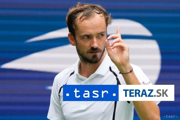 Medvedev postúpil do 3. kola US Open, Michelsen vyradil Nakashimu