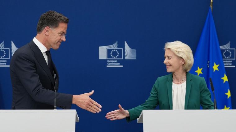 Von der Leyenová a Rutte reagujú na ruský útok: Zastrašovanie nebude fungovať, podpora Ukrajine pokračuje!