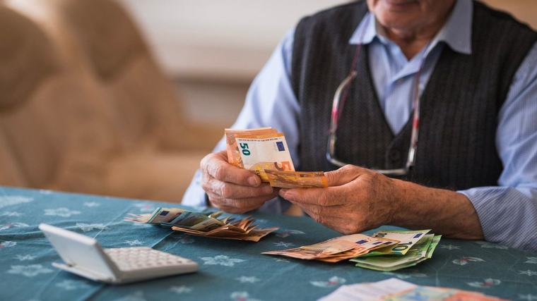 Slováci, pozor! Sociálna poisťovňa prepočítala predčasné dôchodky: Niekto si prilepší o takmer 400 eur mesačne
