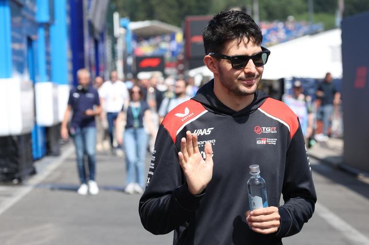 Veľká cena Talianska: Esteban Ocon má smolu. V Haase uprednostnili jeho tímového kolegu