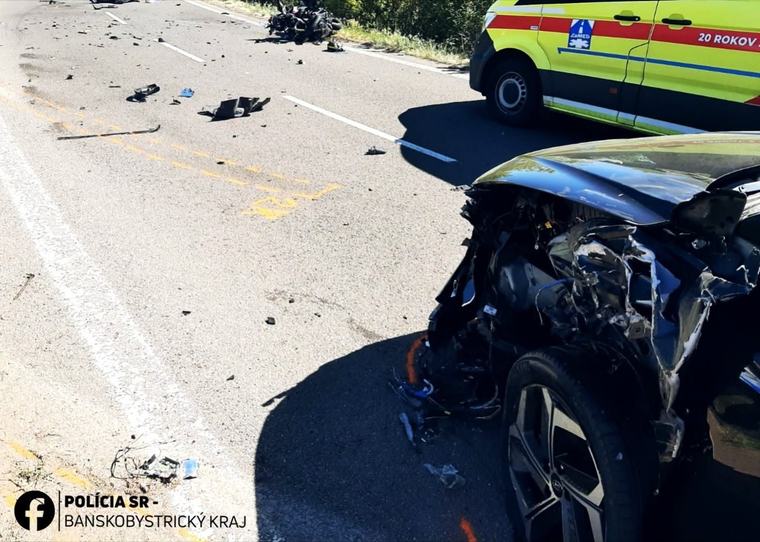 Tragická nedeľa pri hraniciach: Maďarský motorkár († 54) neprežil zrážku s autom! Spolujazdkyňa bojuje o život